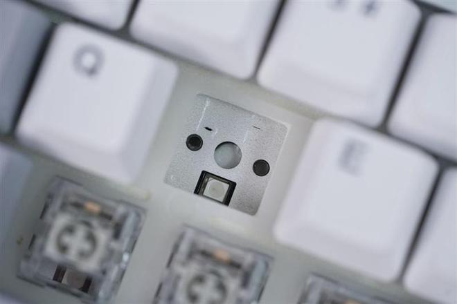 -75评测：7层填充造就的无线客制化新标杆开元ky棋牌三模客制化 雷柏V700DIY(图20)